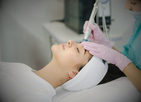 002 - HydraFacial